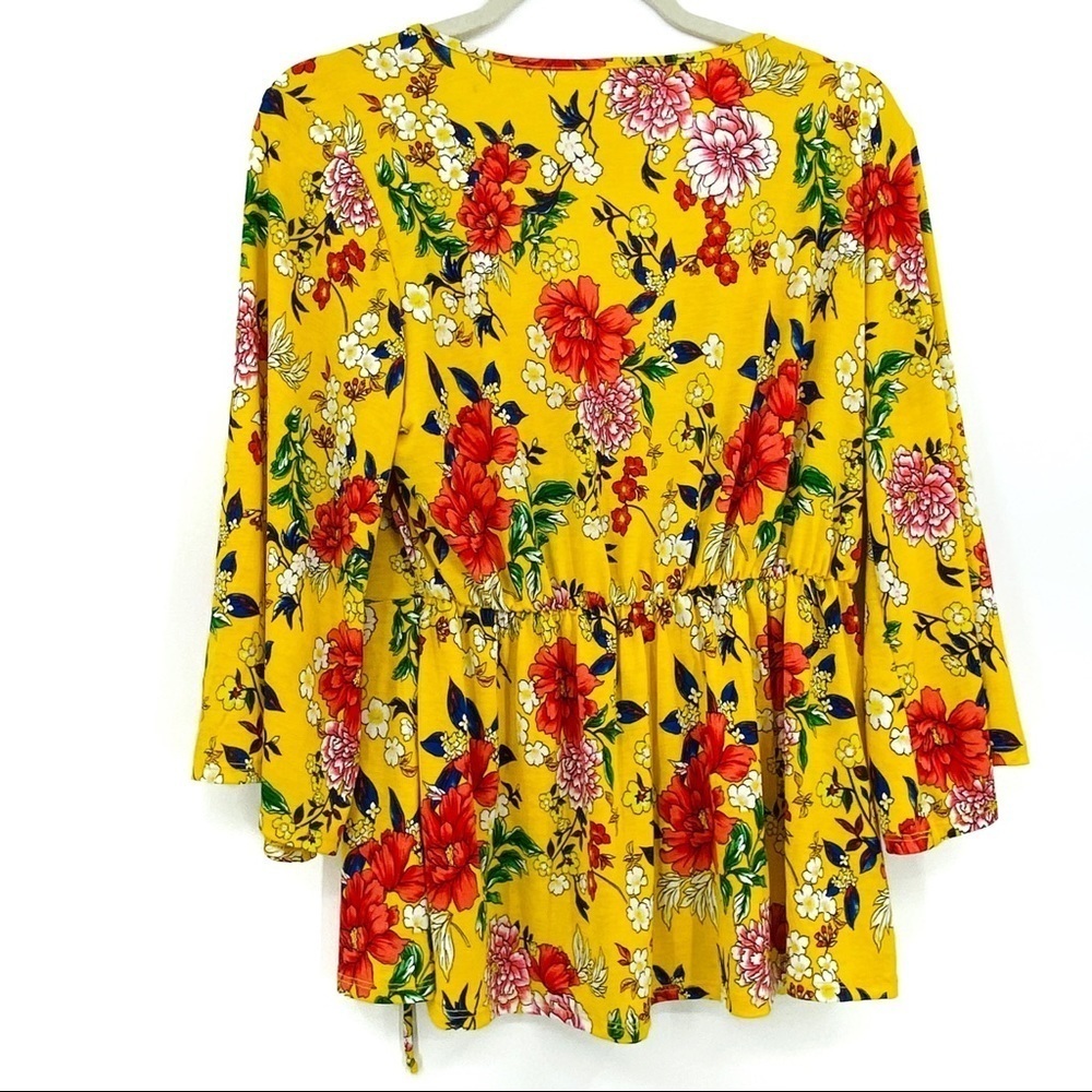NAÏF Floral Faux Wrap Boho Chic Yellow Top Sz M - Picture 6 of 15